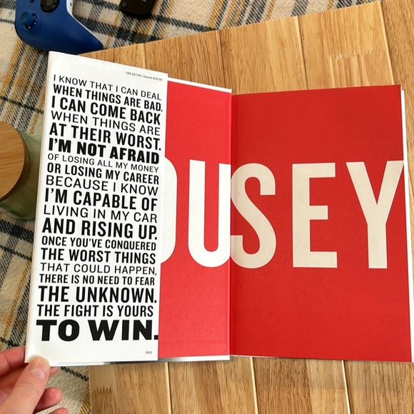 📚 My Fight / Your Fight - Ronda Rousey Autobiography - Picture 2 of 4